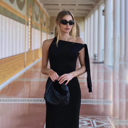 GLAMURA | ÄRMELOSES MAXI MIT SCHLEIER