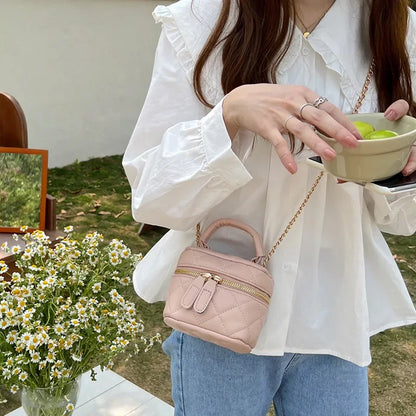 ELEGANTE MINI SCHULTERTASCHE MIT KETTE