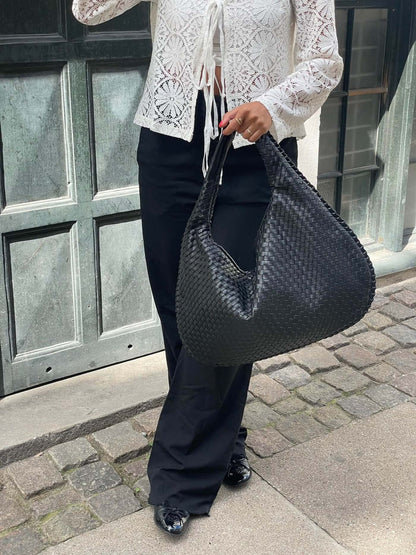 NOVA – GEFLOCHTENE HOBO-SCHULTERTASCHE IN LEDEROPTIK (XL)