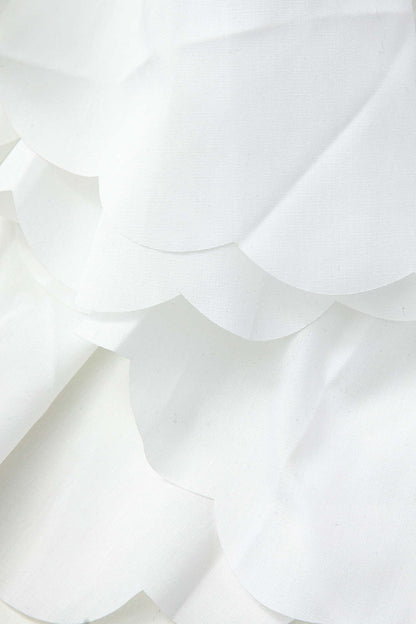 DALIA KLEID – ZARTES MINIKLEID MIT WELLENSAUM UND CHAIN-DETAIL