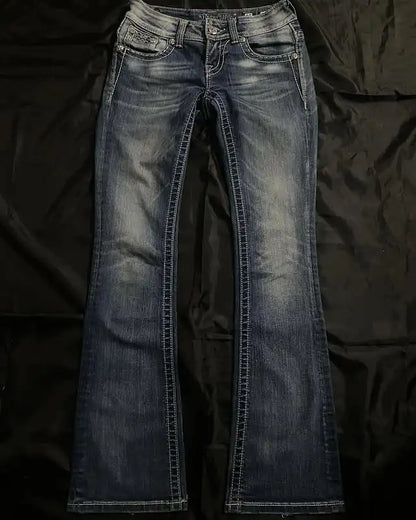 CATALINA DESIGNER-JEANS MIT STICKEREI UND PERFEKTEM SITZ