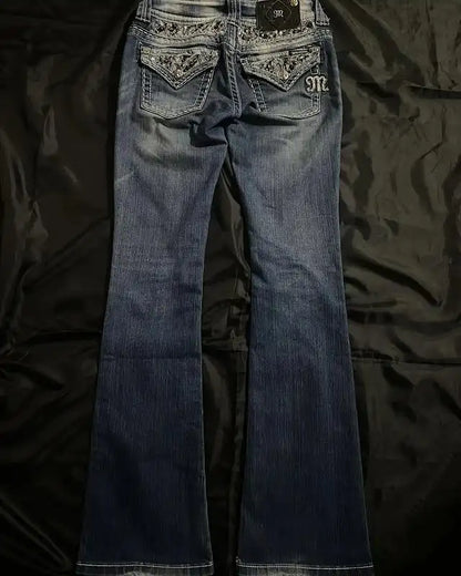 CATALINA DESIGNER-JEANS MIT STICKEREI UND PERFEKTEM SITZ