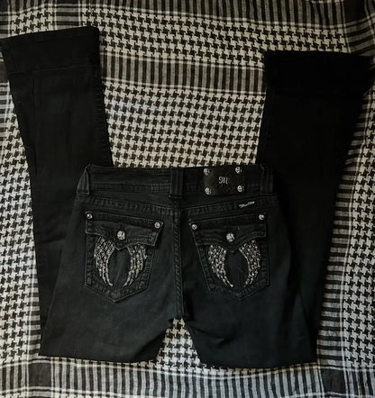 CATALINA DESIGNER-JEANS MIT STICKEREI UND PERFEKTEM SITZ