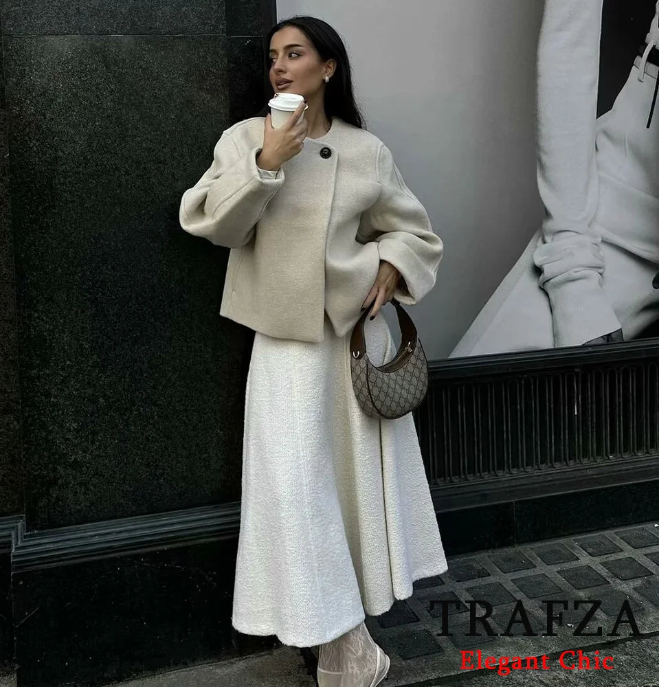 CROPPED JACKE – MINIMAL CHIC
