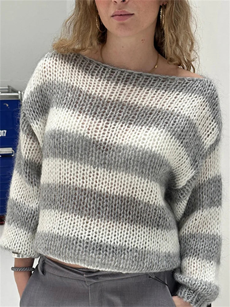 AMARA STRICKPULLOVER – OFF SHOULDER & STREIFEN-DESIGN