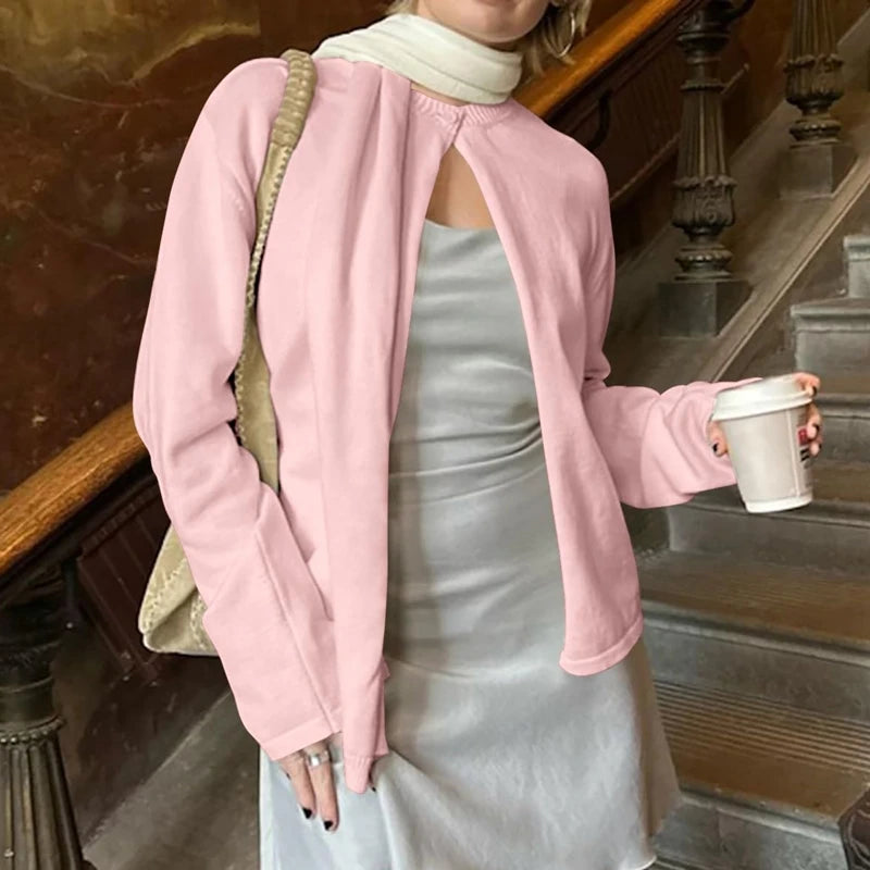 MAELLE STRICKJACKE – Y2K CARDIGAN MIT ONE-BUTTON DESIGN
