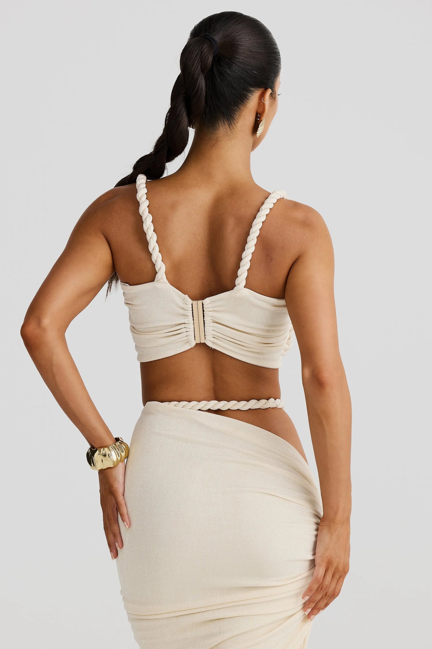 LEILANI ZWEITEILER MIT CROP-TOP & MAXIROCK IN ELFENBEIN