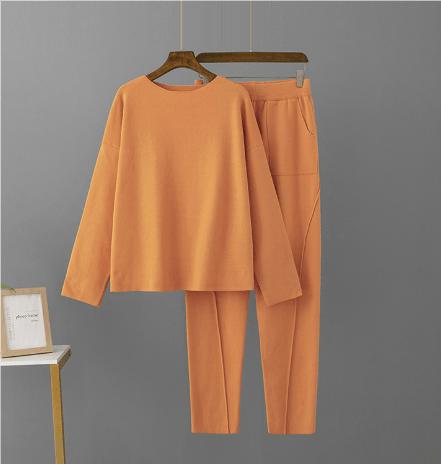 NORA – GEMÜTLICHES SWEATER-SET AUS STRICK MIT LOCKEREM SCHNITT